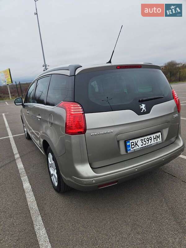 Микровэн Peugeot 5008 2010 в Ровно фото 8 Микровэн Peugeot 5008 2010 в Ровно