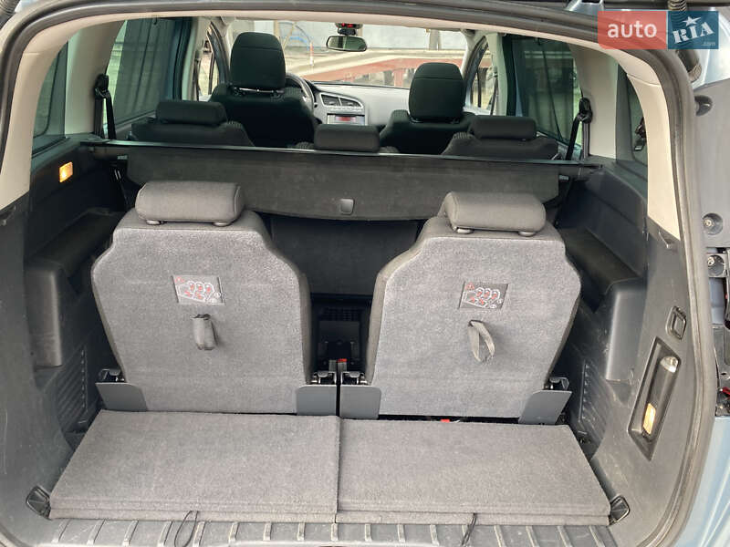 Микровэн Peugeot 5008 2010 в Нововолынске фото 11 Микровэн Peugeot 5008 2010 в Нововолынске