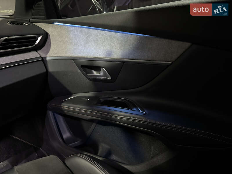 Внедорожник / Кроссовер Peugeot 5008 2018 в Одессе