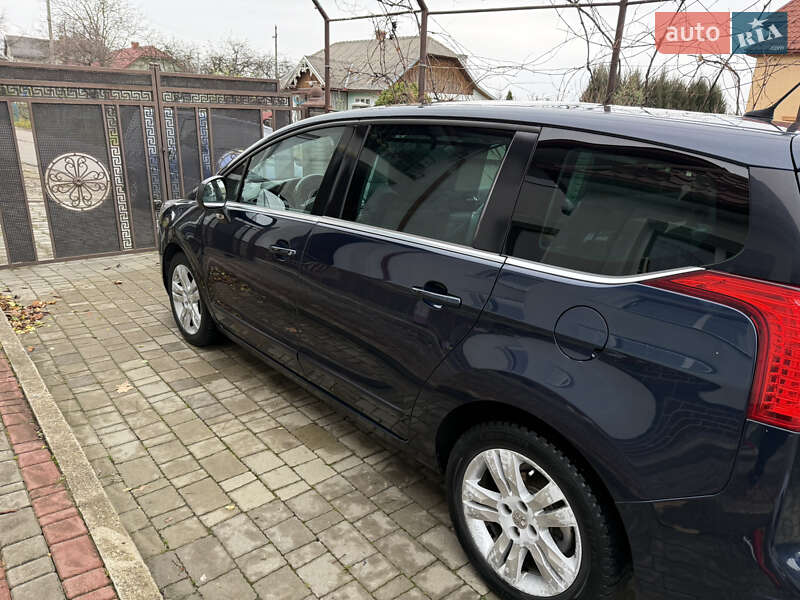 Микровэн Peugeot 5008 2009 в Трускавце
