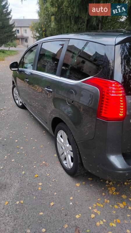 Микровэн Peugeot 5008 2009 в Радивилове