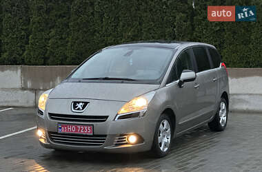 Мікровен Peugeot 5008 2011 в Рівному