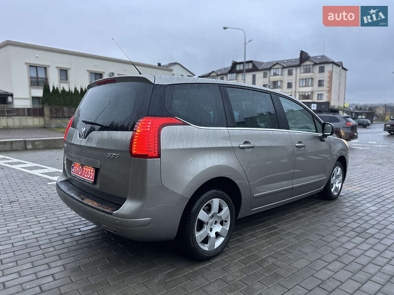 Микровэн Peugeot 5008 2011 в Ровно