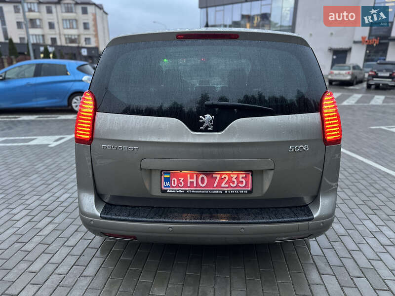 Микровэн Peugeot 5008 2011 в Ровно