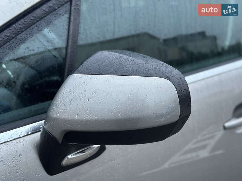 Микровэн Peugeot 5008 2011 в Ровно