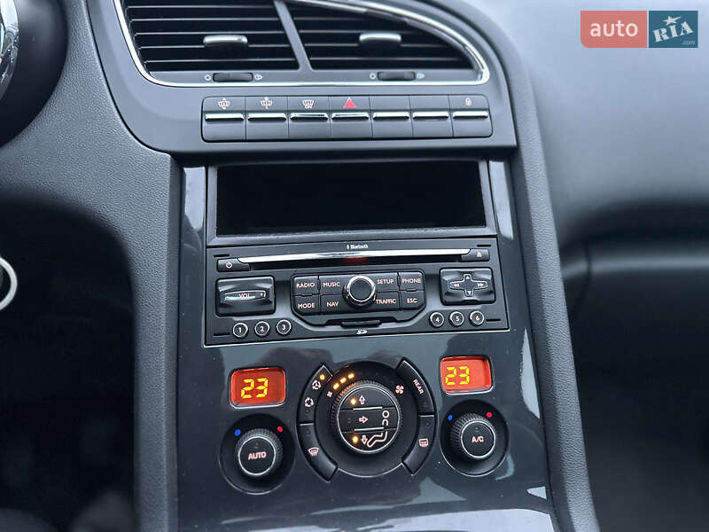 Микровэн Peugeot 5008 2011 в Ровно