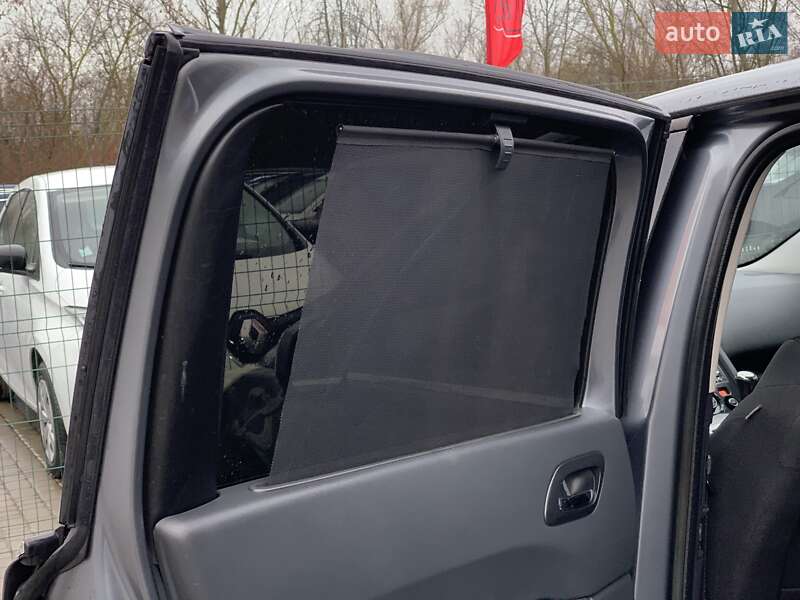 Мікровен Peugeot 5008 2011 в Бердичеві