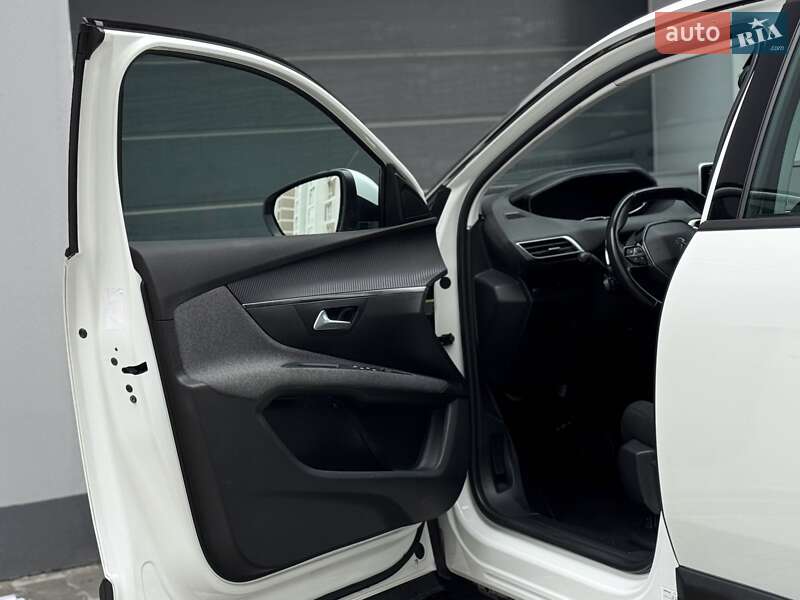 Внедорожник / Кроссовер Peugeot 5008 2020 в Тернополе фото 37 Внедорожник / Кроссовер Peugeot 5008 2020 в Тернополе