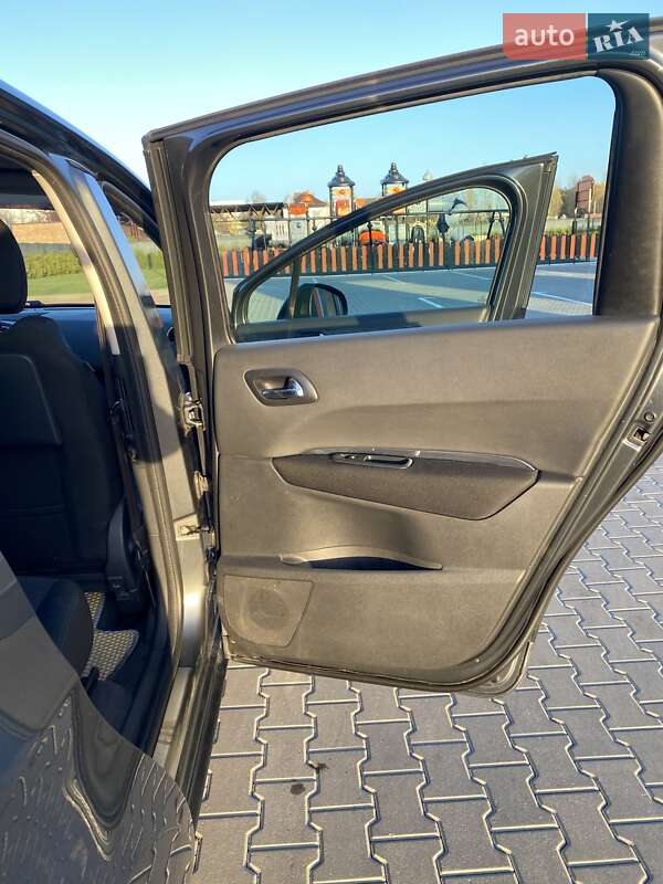 Мікровен Peugeot 5008 2010 в Вінниці