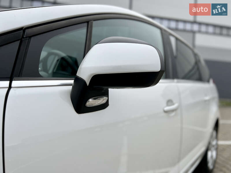 Мікровен Peugeot 5008 2011 в Івано-Франківську