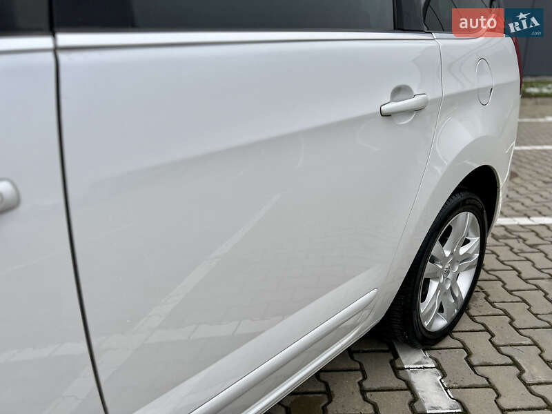 Мікровен Peugeot 5008 2011 в Івано-Франківську