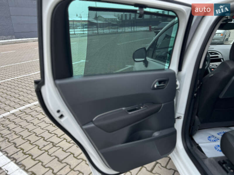 Мікровен Peugeot 5008 2011 в Івано-Франківську