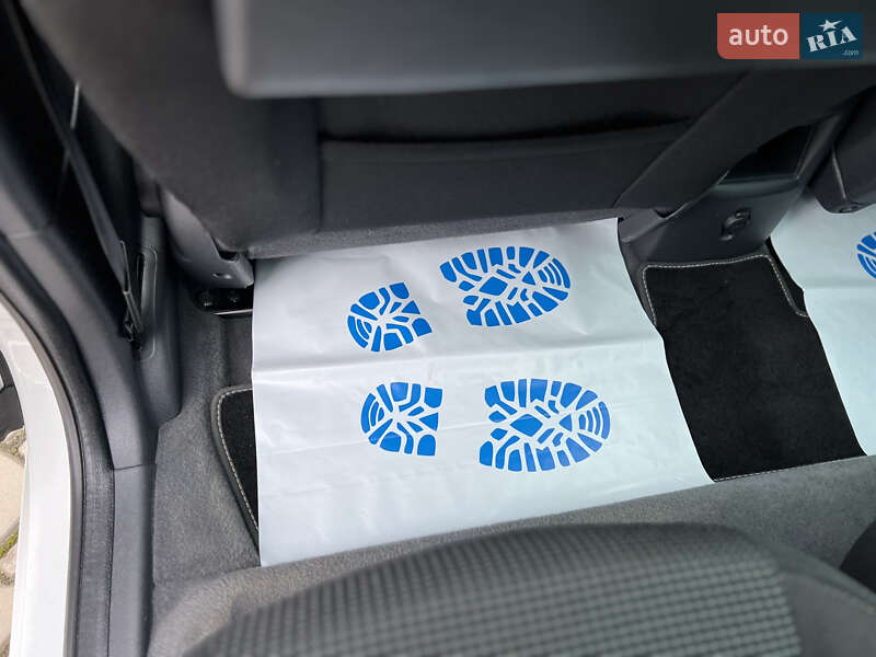 Мікровен Peugeot 5008 2011 в Івано-Франківську