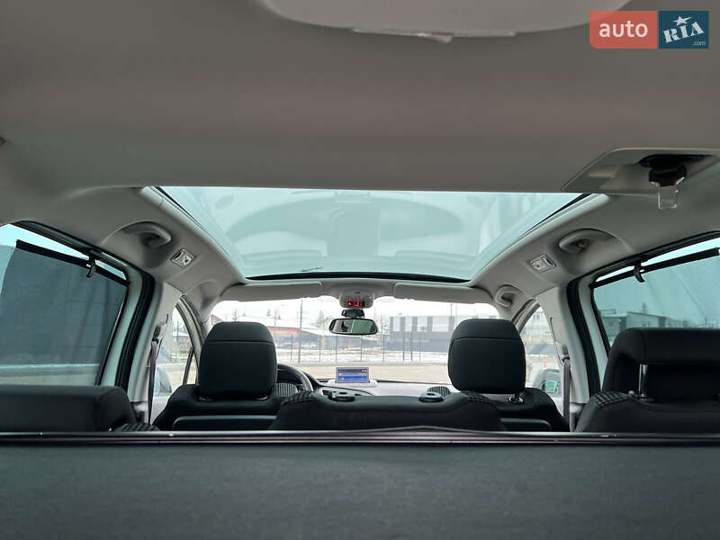 Мікровен Peugeot 5008 2011 в Івано-Франківську