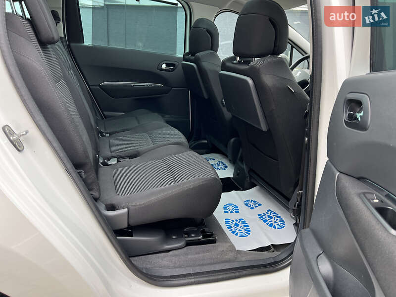 Мікровен Peugeot 5008 2011 в Івано-Франківську