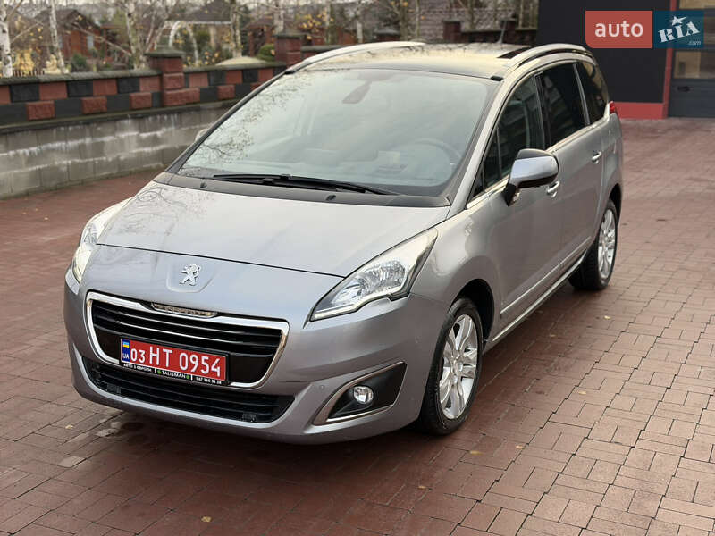 Микровэн Peugeot 5008 2015 в Ровно