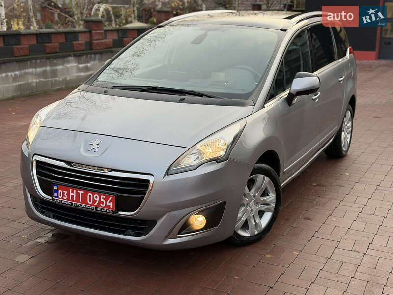 Микровэн Peugeot 5008 2015 в Ровно