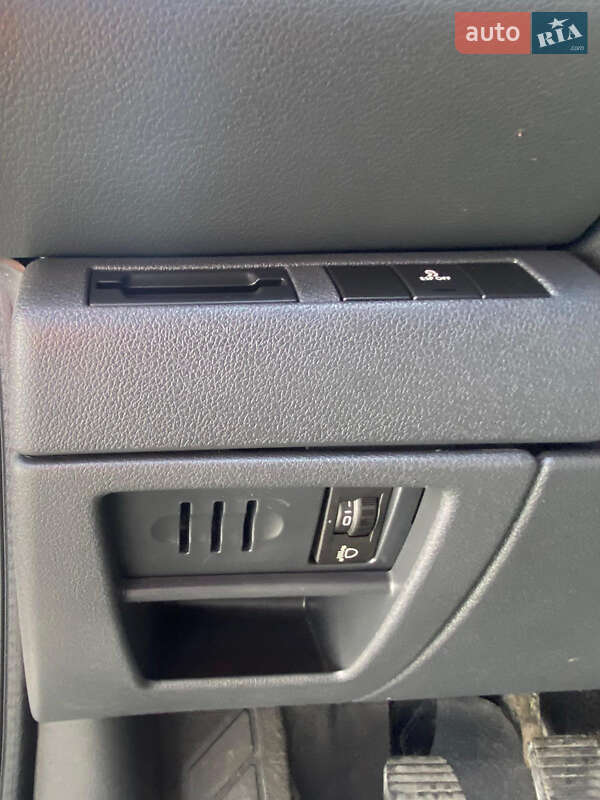 Микровэн Peugeot 5008 2013 в Ровно