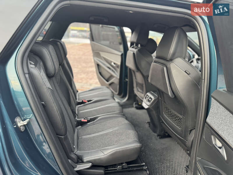 Внедорожник / Кроссовер Peugeot 5008 2018 в Теребовле