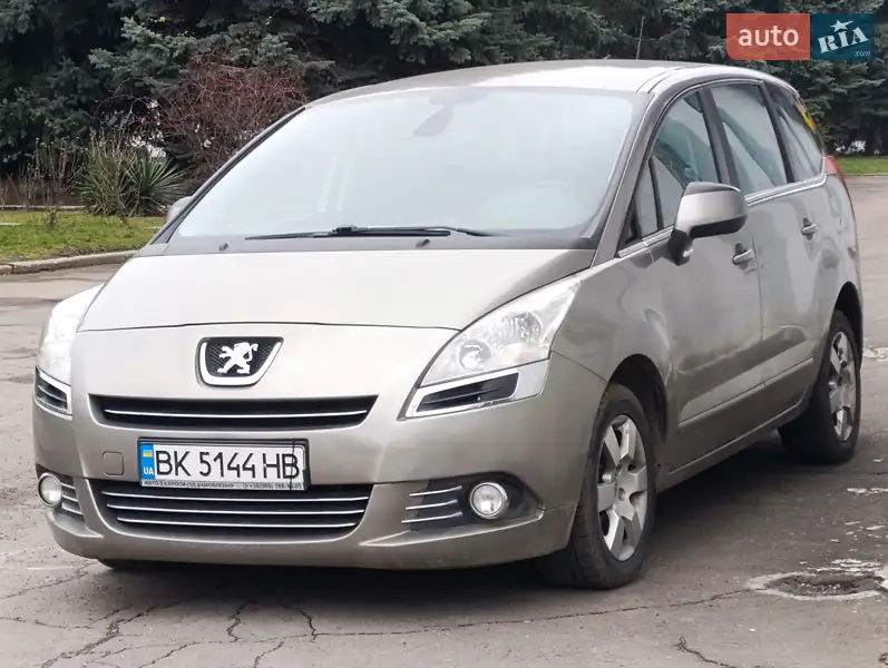 Peugeot 5008 2010