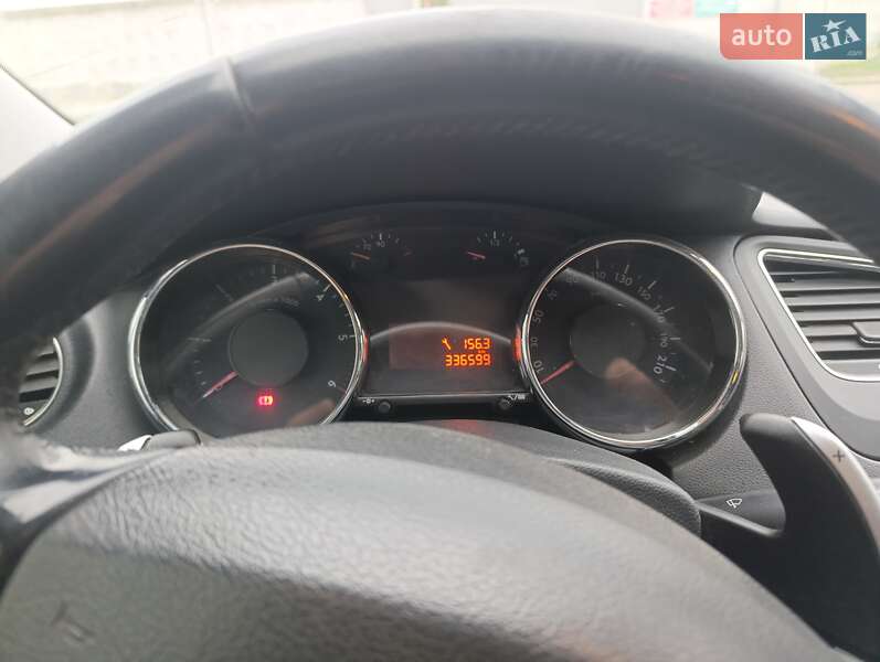 Мікровен Peugeot 5008 2010 в Рівному