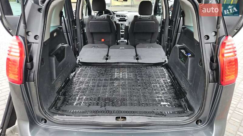 Микровэн Peugeot 5008 2014 в Виннице