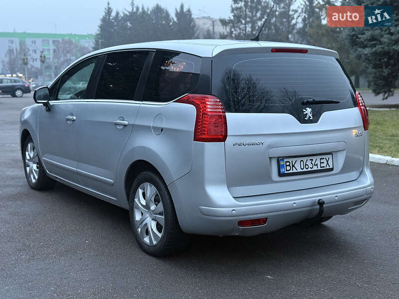 Мікровен Peugeot 5008 2010 в Рівному