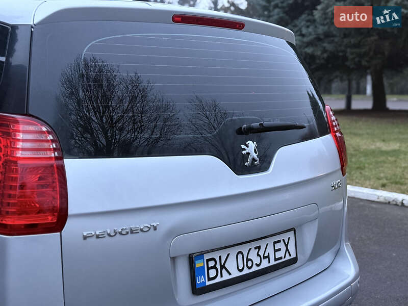 Мікровен Peugeot 5008 2010 в Рівному