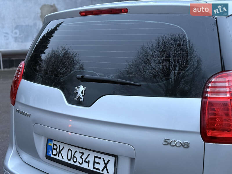 Мікровен Peugeot 5008 2010 в Рівному