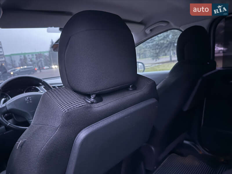 Мікровен Peugeot 5008 2010 в Рівному