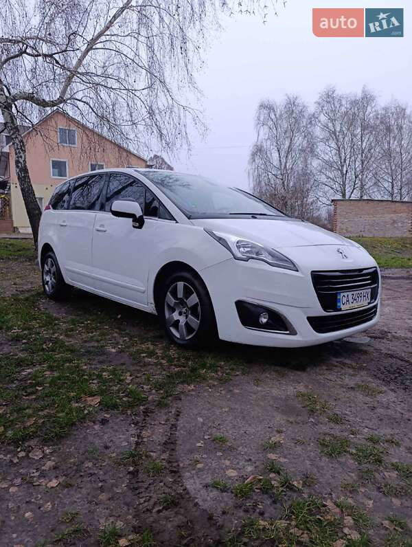 Мікровен Peugeot 5008 2015 в Пирятині
