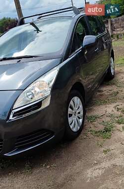 Микровэн Peugeot 5008 2010 в Нетешине
