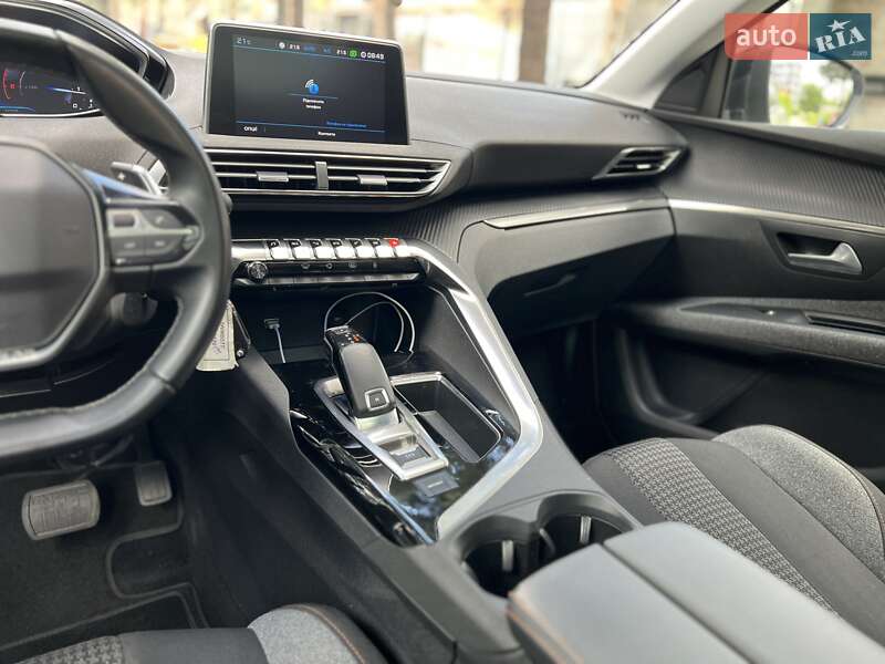 Внедорожник / Кроссовер Peugeot 5008 2019 в Львове