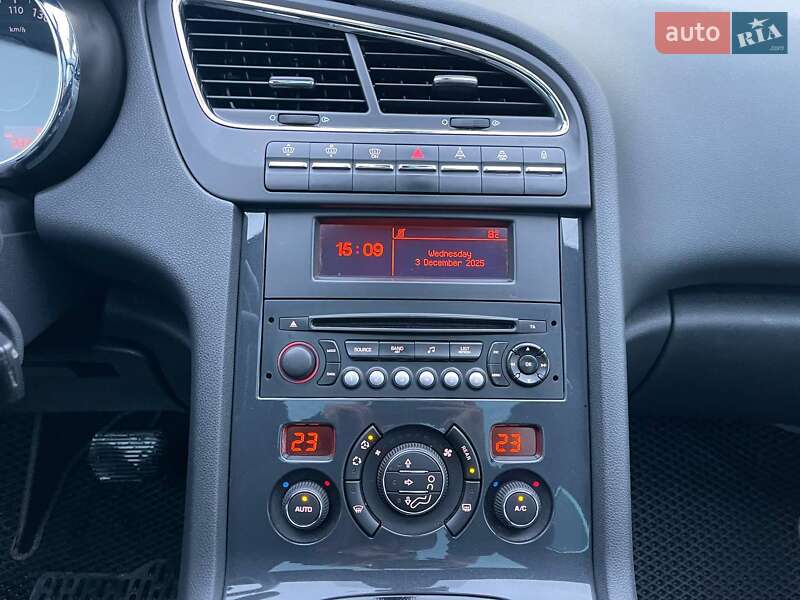 Мікровен Peugeot 5008 2012 в Києві