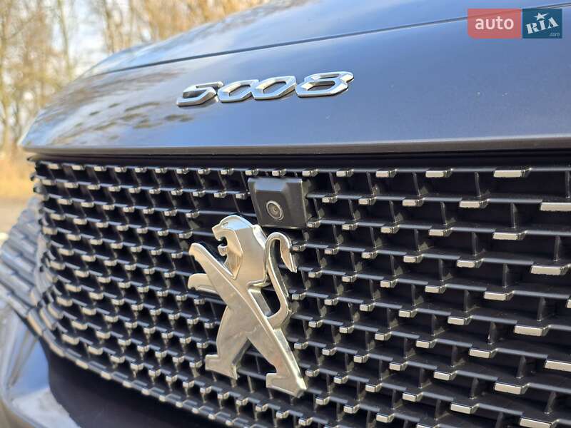 Внедорожник / Кроссовер Peugeot 5008 2021 в Калуше