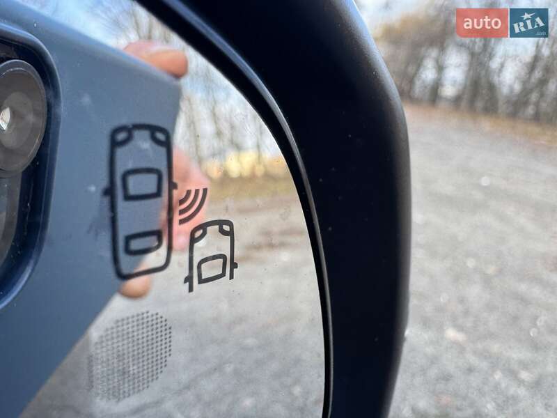 Внедорожник / Кроссовер Peugeot 5008 2021 в Калуше