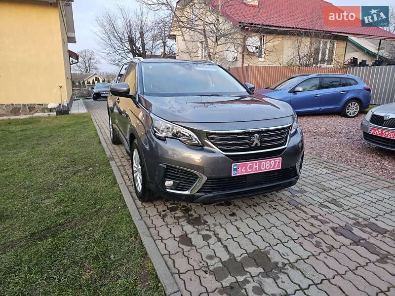Позашляховик / Кросовер Peugeot 5008 2018 в Стрию