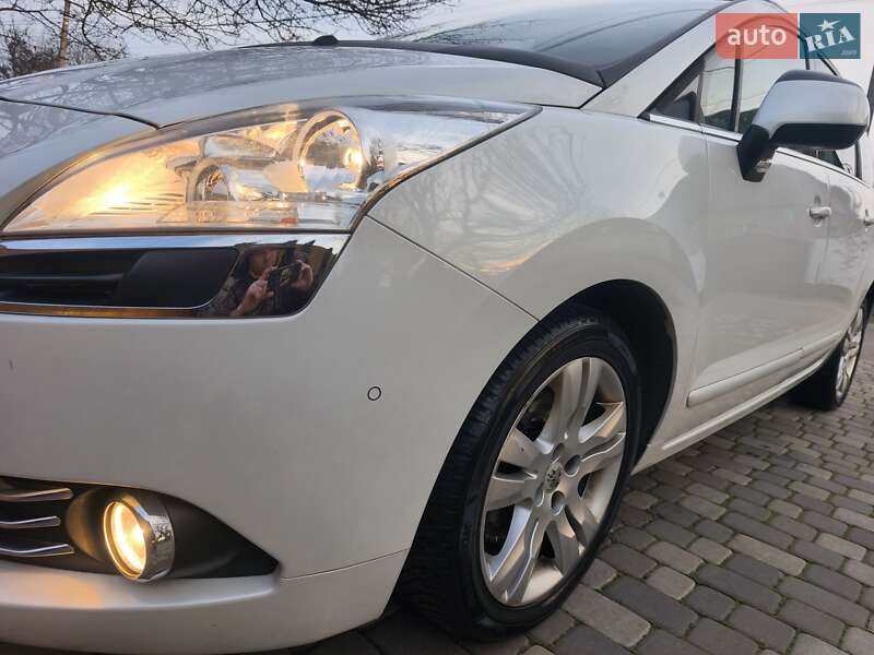 Микровэн Peugeot 5008 2011 в Полтаве фото 8 Микровэн Peugeot 5008 2011 в Полтаве