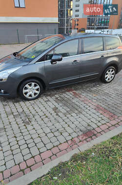 Микровэн Peugeot 5008 2009 в Ивано-Франковске