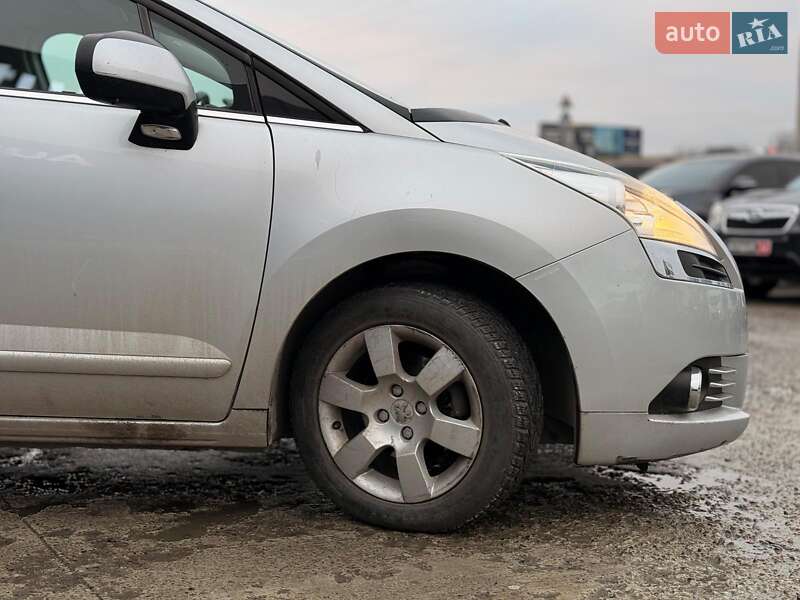 Микровэн Peugeot 5008 2011 в Львове фото 12 Микровэн Peugeot 5008 2011 в Львове