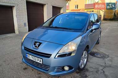 Микровэн Peugeot 5008 2010 в Самборе