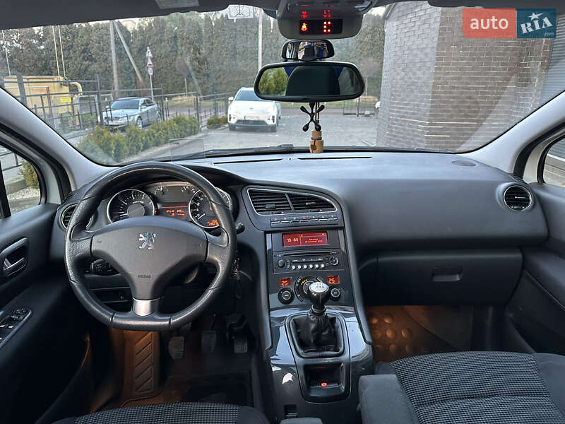 Мікровен Peugeot 5008 2011 в Луцьку