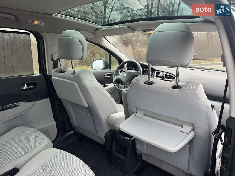 Микровэн Peugeot 5008 2010 в Ковеле