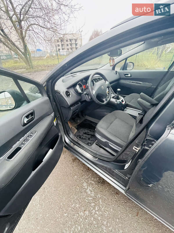 Микровэн Peugeot 5008 2013 в Конотопе