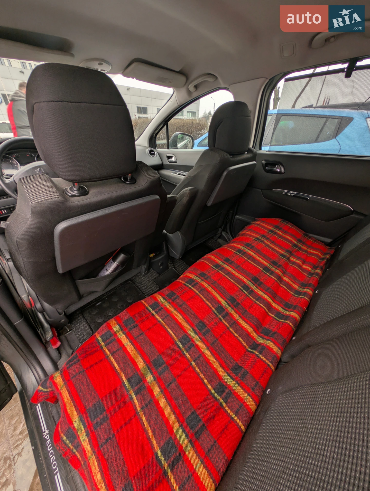 2011 Peugeot 5008 - мініатюра 12
