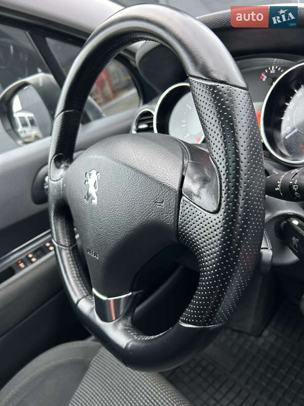 Мікровен Peugeot 5008 2011 в Полтаві