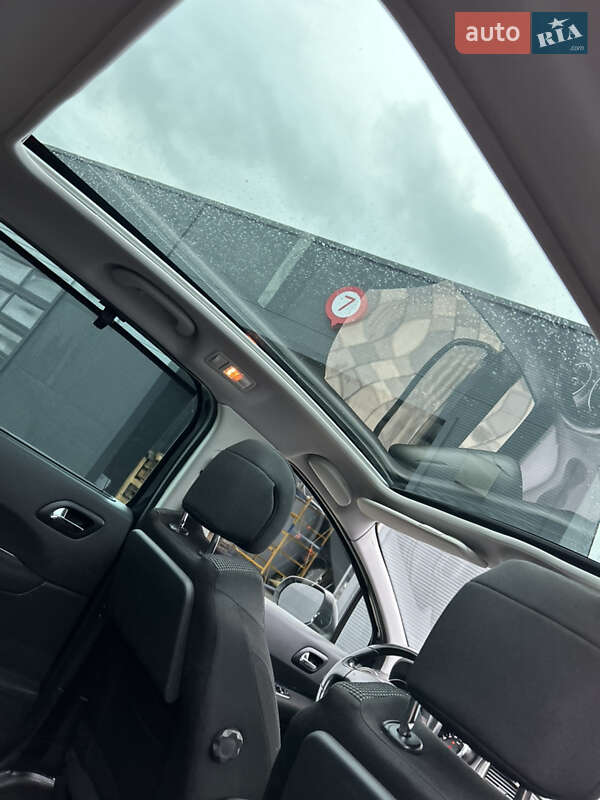 Мікровен Peugeot 5008 2011 в Полтаві