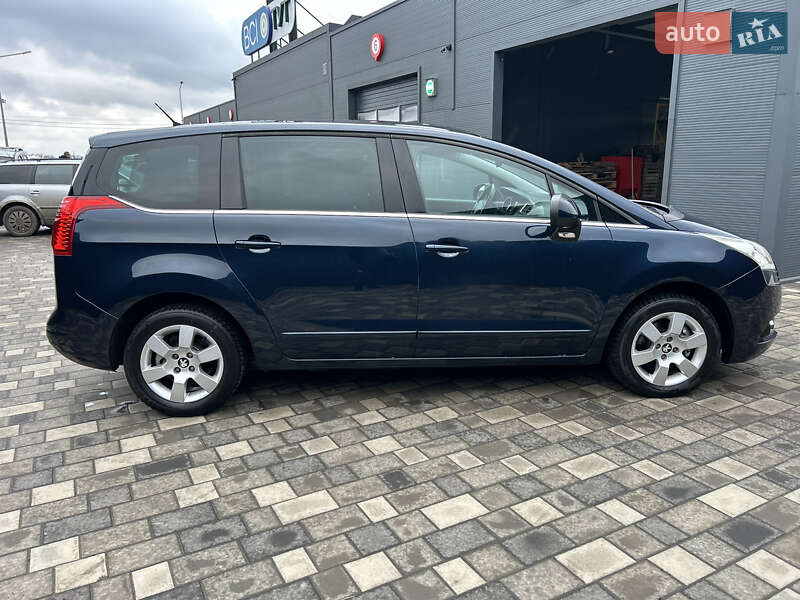 Мікровен Peugeot 5008 2011 в Полтаві