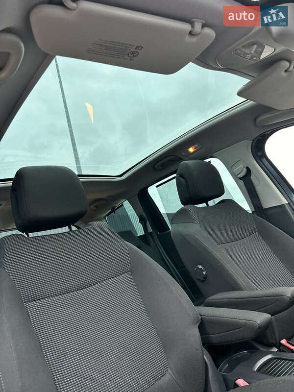 Мікровен Peugeot 5008 2011 в Полтаві