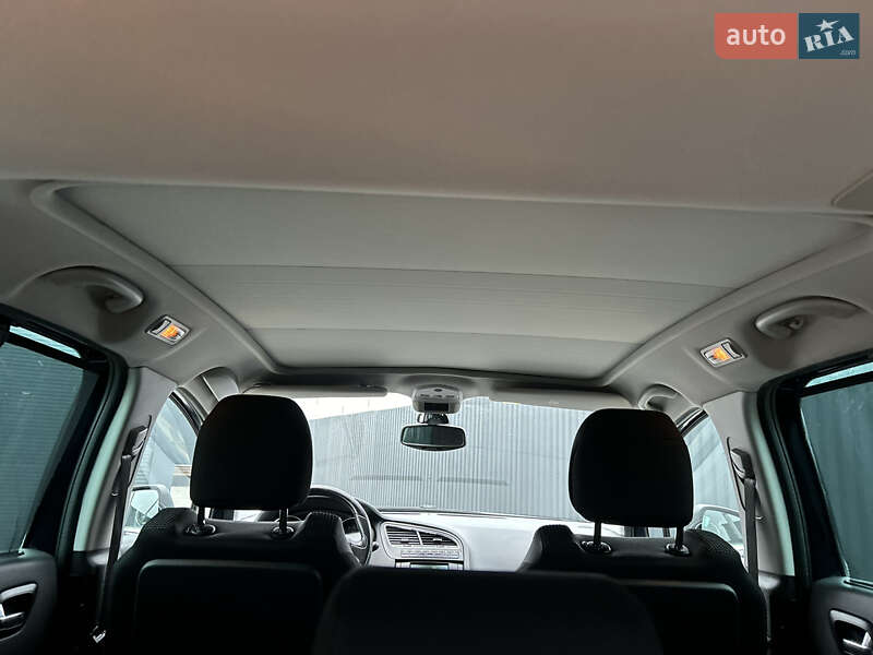 Мікровен Peugeot 5008 2011 в Полтаві